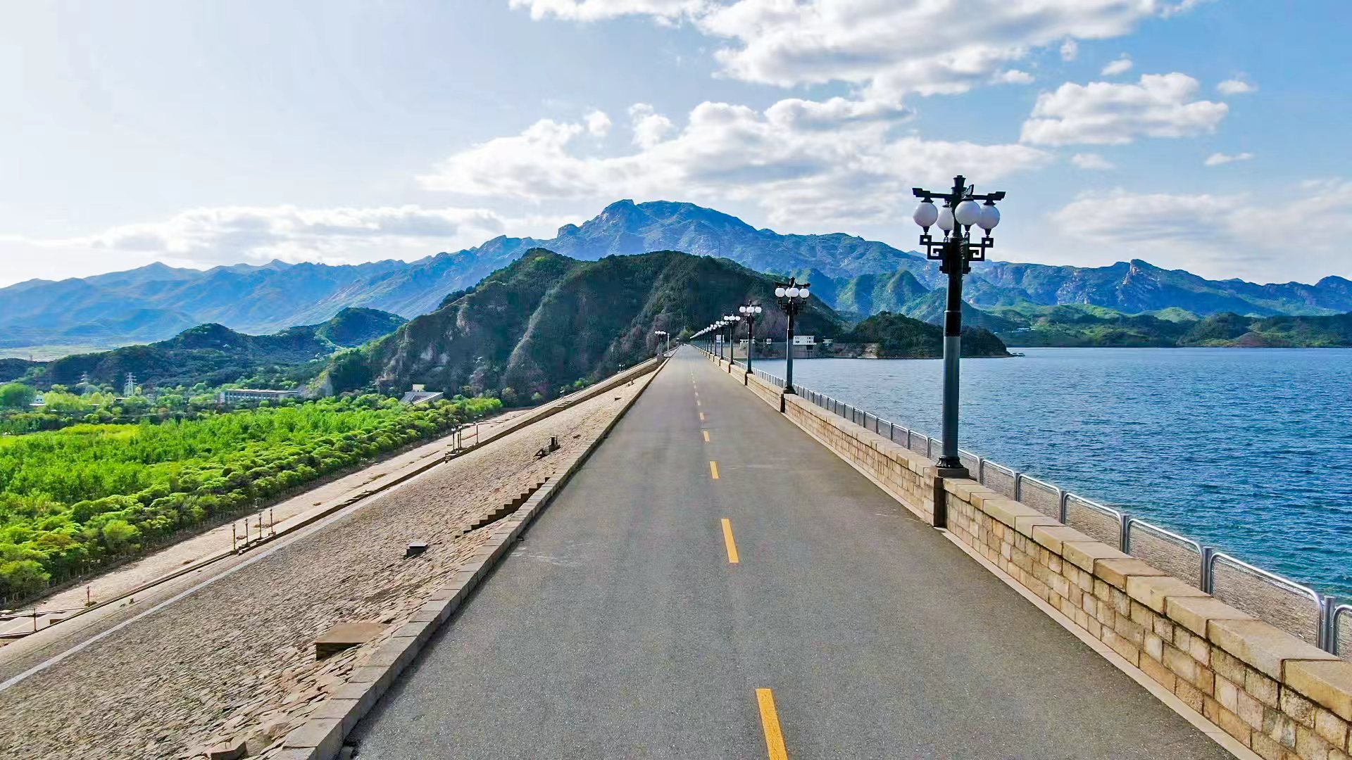 大坝.jpg