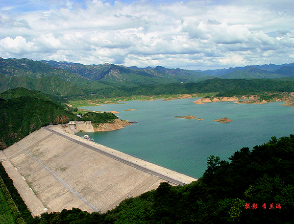 水库大坝