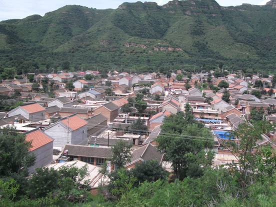 石峨村