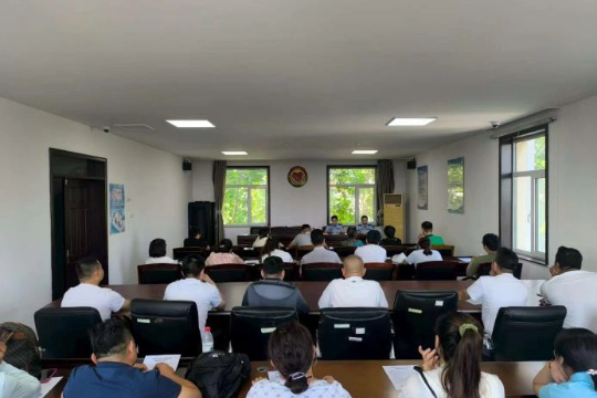 鼓楼街道市场监管所召开养老服务相关企业经营者集体约谈暨法律法规培训会
