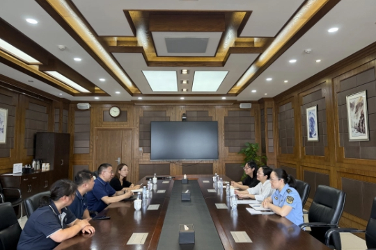 区局党组成员、副局长郑延宏到同方威视科技（北京）有限公司进行调研